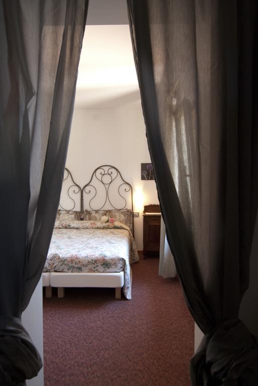 Hotel Mariano Gargnano Room photo